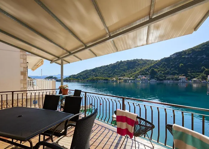Апартаменты Boca - 3 Bedroom By The Sea