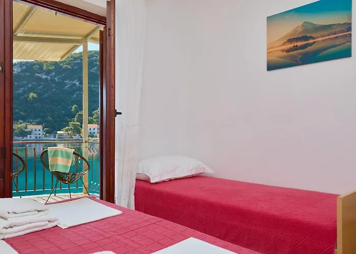 Апартаменты Boca - 3 Bedroom By The Sea Prozura