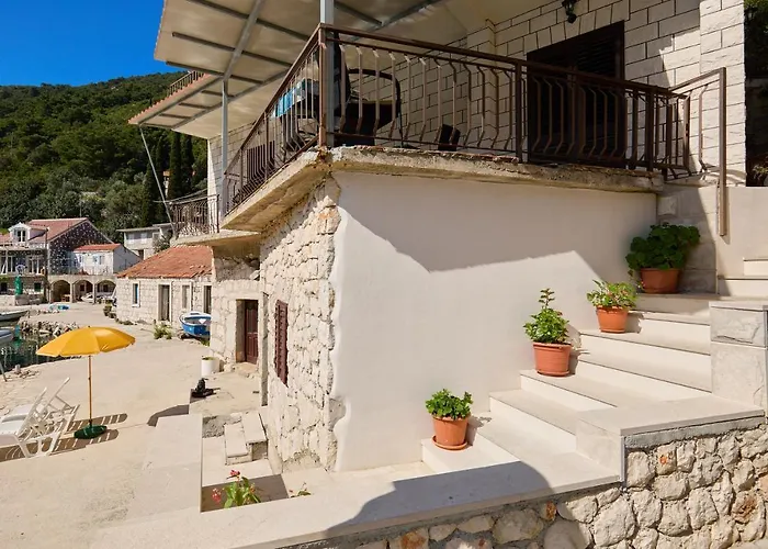 Апартаменты Boca - 3 Bedroom By The Sea
