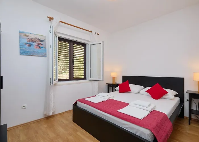 Boca - 3 Bedroom By The Sea